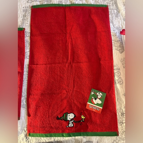 Peanuts Fingertip and Hand Towel - Picture 1 of 9